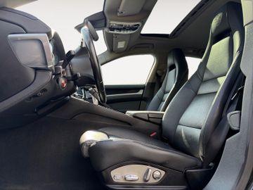Porsche Panamera - 7
