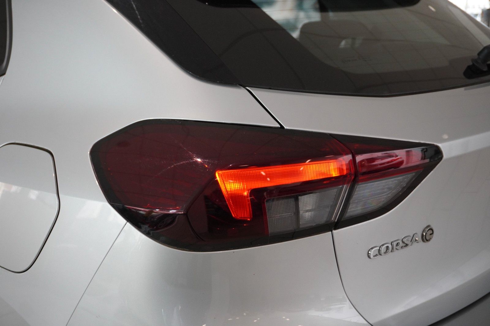 Fahrzeugabbildung Opel Corsa-e F ELEGANCE 1-PHASIG NAVI/LED/KAMERA/DAB+