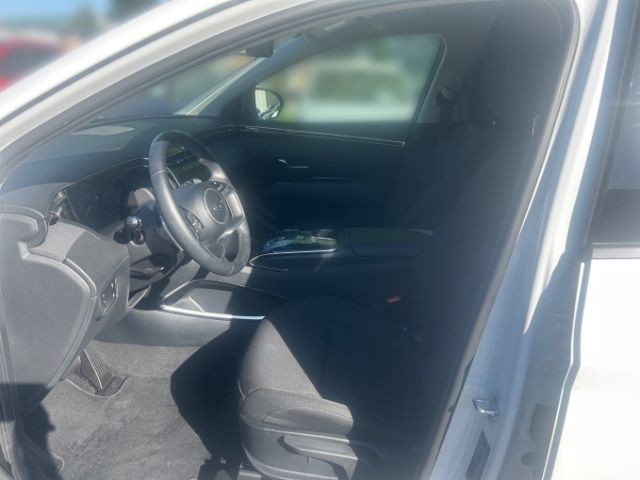 Fahrzeugabbildung Hyundai Tucson Trend Plug-In Hybrid 4WD 1.6 T-GDI Assist