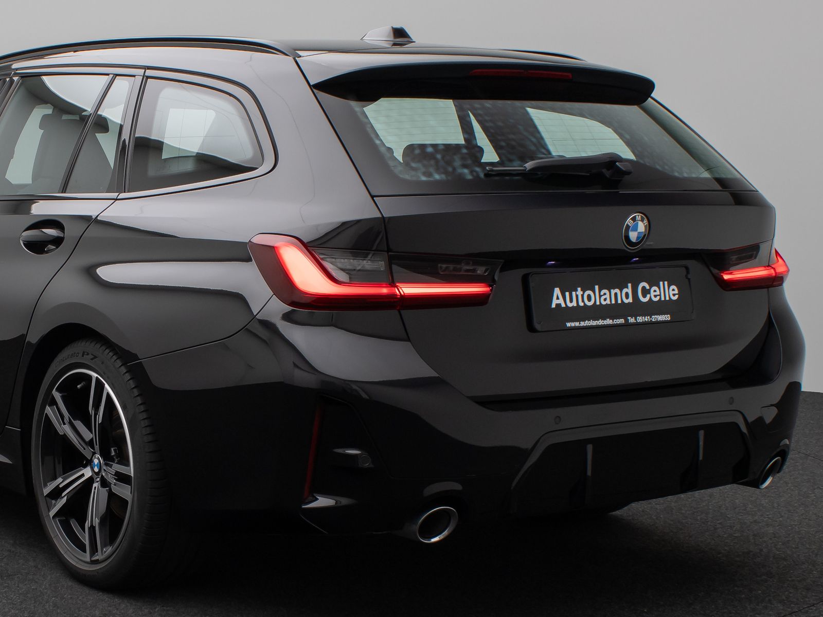 Fahrzeugabbildung BMW 318d M Sport DAB HUD CockPitPro Lordos PDC Leder