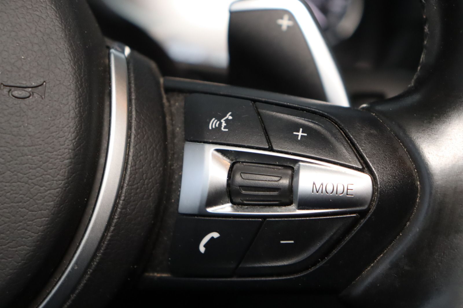 Fahrzeugabbildung BMW M550 d Touring xDrive * HUD * Leder
