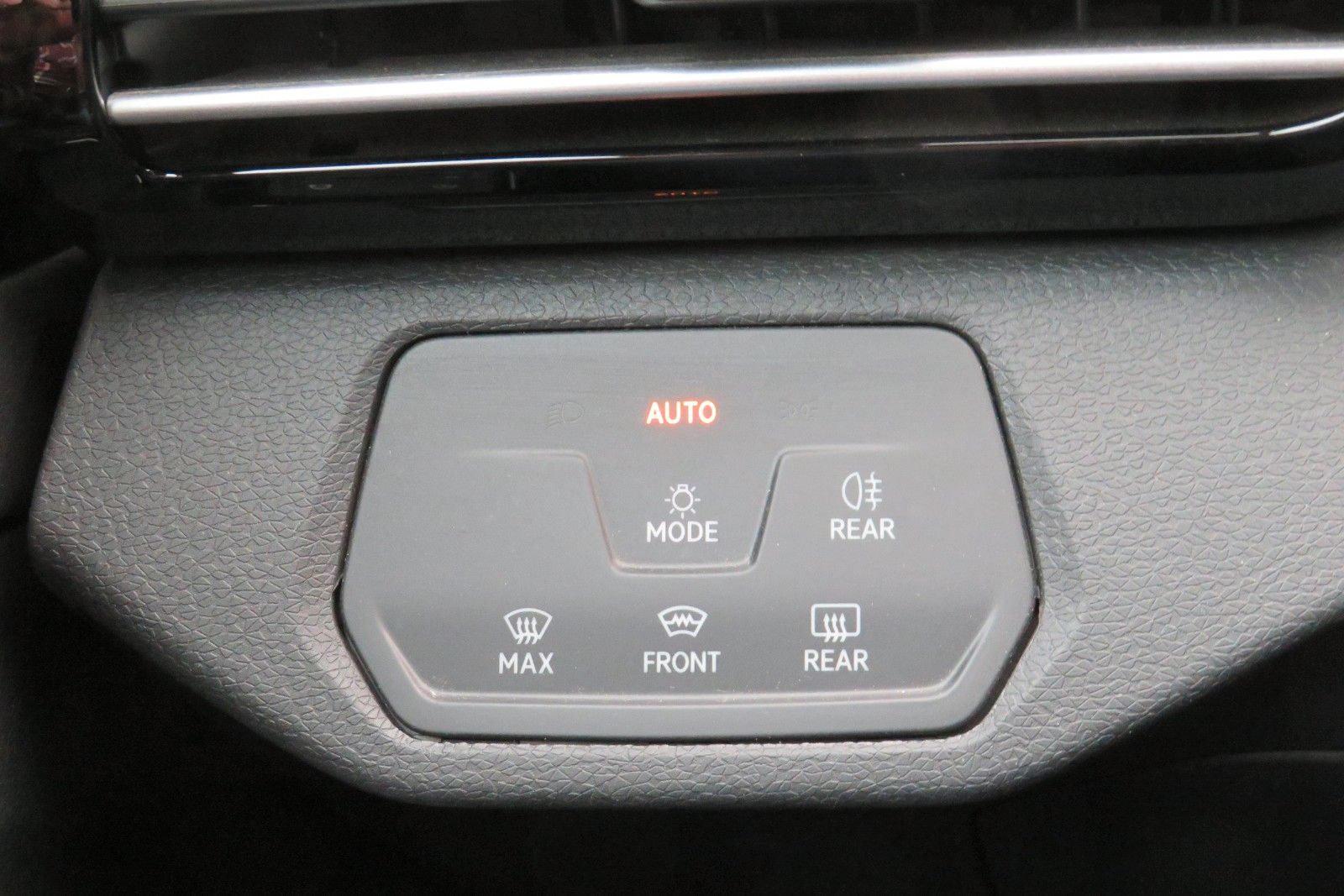 Fahrzeugabbildung Volkswagen ID.5 Pro 128 kW ASSISTENT-PAKET ACC AHK SITZH 1H