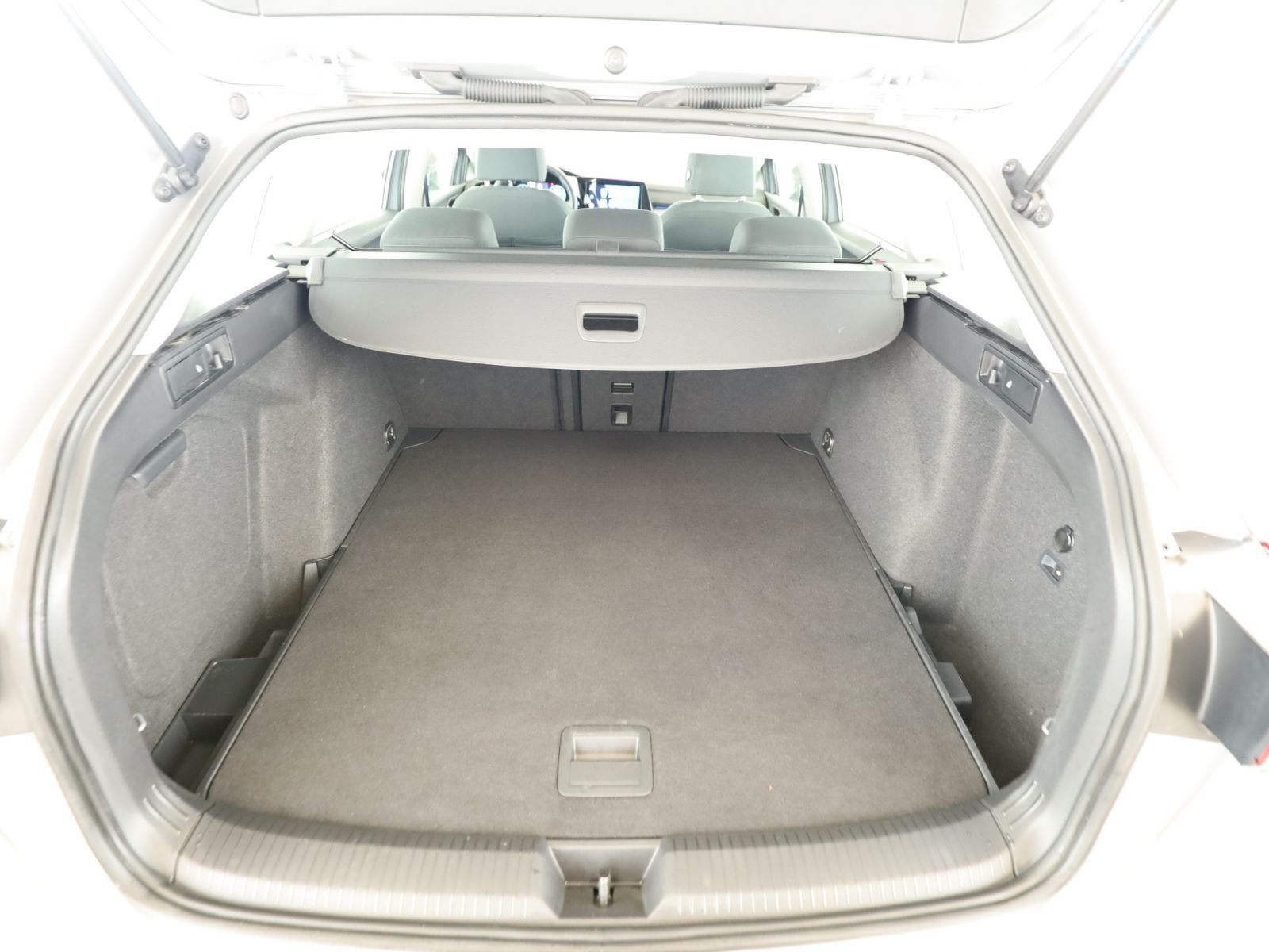 Volkswagen Golf - Bild 10