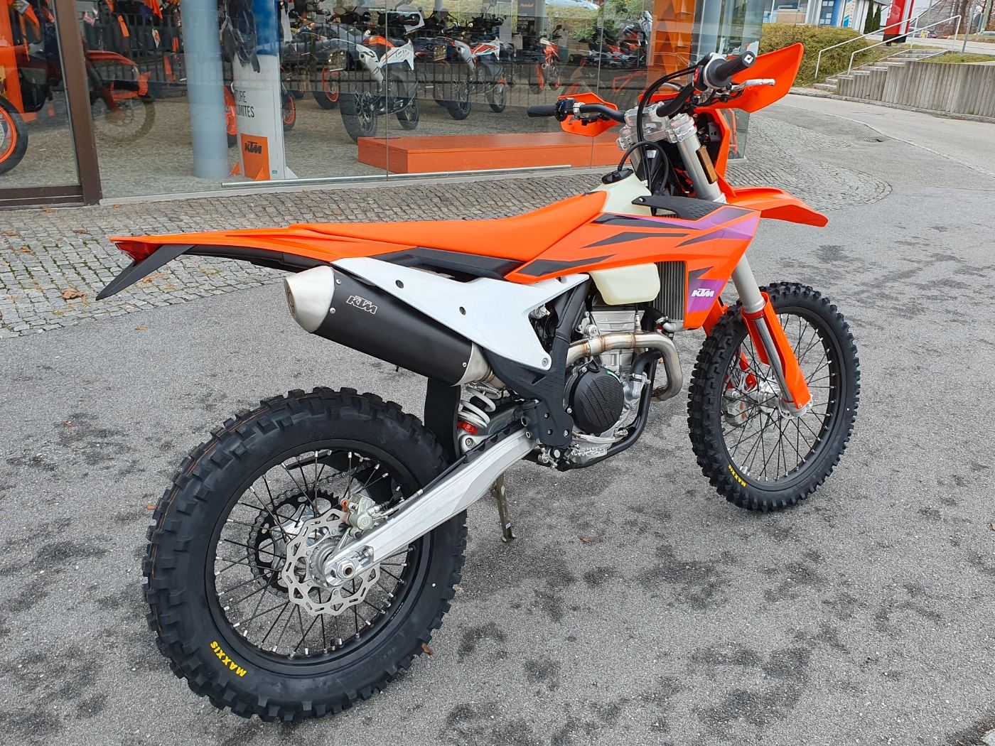 Fahrzeugabbildung KTM 350 EXC-F 350 Modell 2024 Neufahrzeug