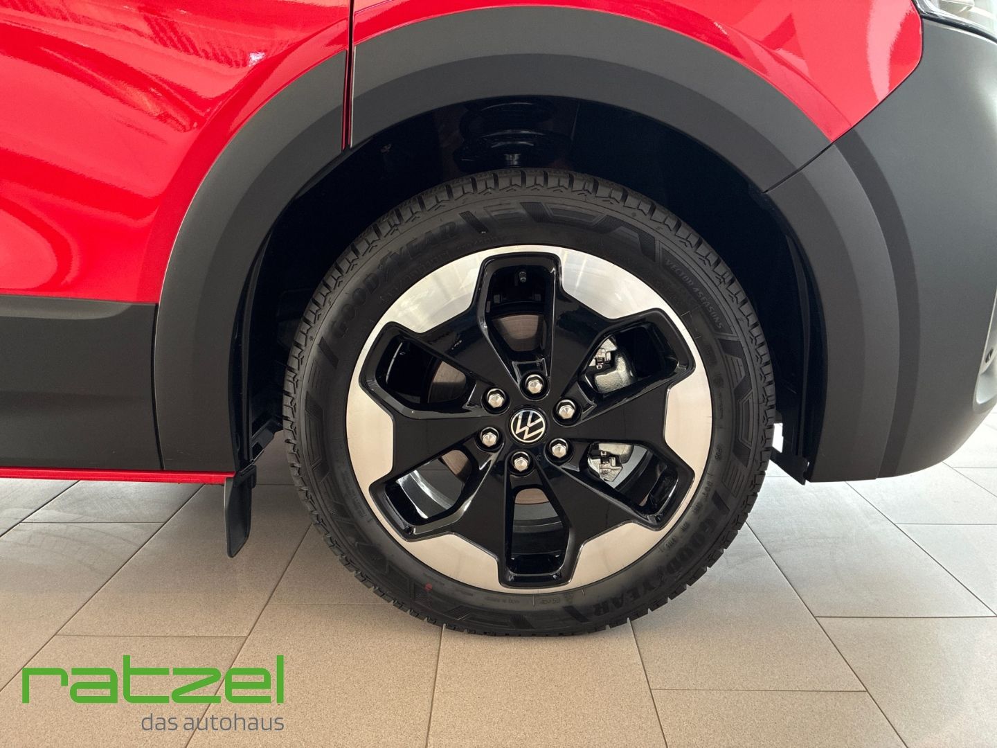 Fahrzeugabbildung Volkswagen Caravelle PanAmericana 4MO KR StandHZG AHK+Pano