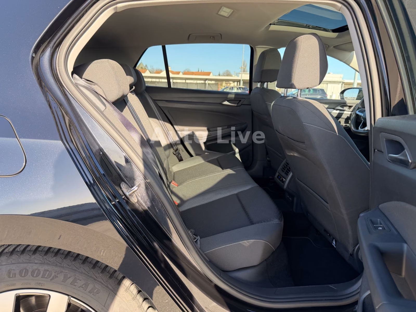 Volkswagen Golf 8 2.0 TDI ACTIVE*DSG*VIR*PAN*IQ-LED*HEAD UP, миниатюра 17