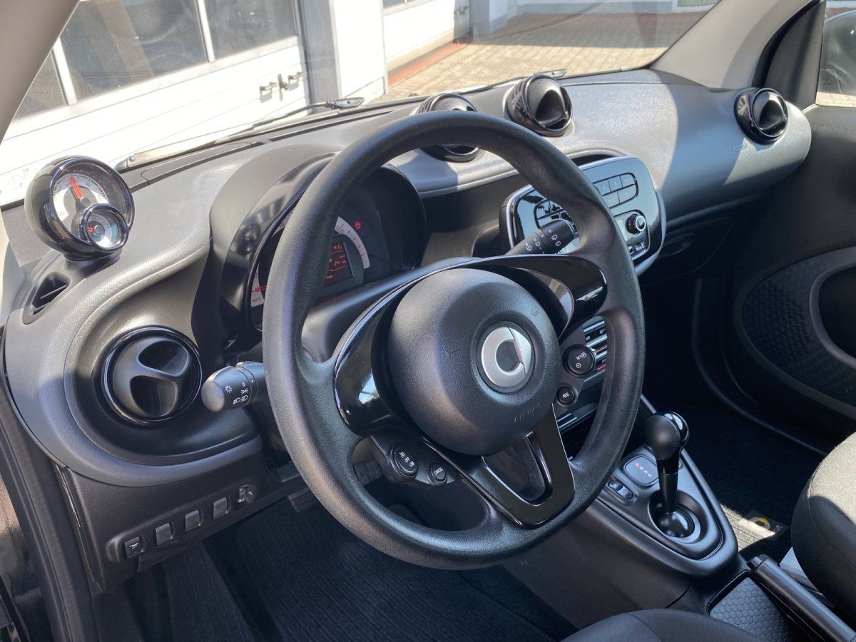 Fahrzeugabbildung Smart fortwo coupe electric drive / EQ (453.391)