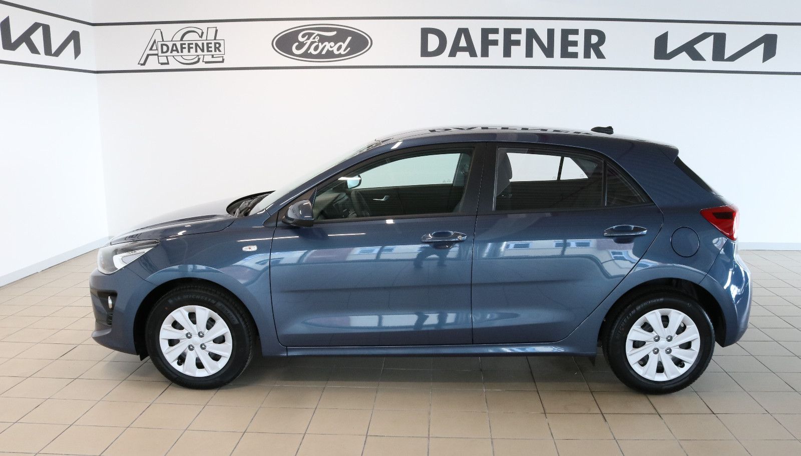 Fahrzeugabbildung Kia Rio   1,2 DPI 62 KW 84 PS  Klimaanlage/PDC