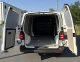 Volkswagen T6 Transporter 1. HAND, HU NEU, REIFEN NEU - VW T6 Transporter von privat