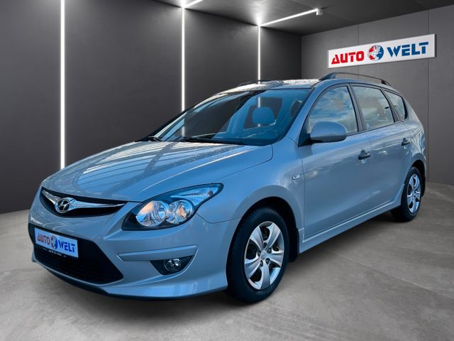 Hyundai i30 CW blue 1.4i Kombi Klimaanlage Radio