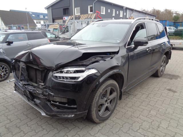 Volvo XC90 D5 AWD Geartronic Momentum