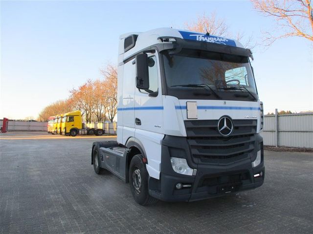 Mercedes-Benz MERCEDES-BENZ Actros 1845 LS