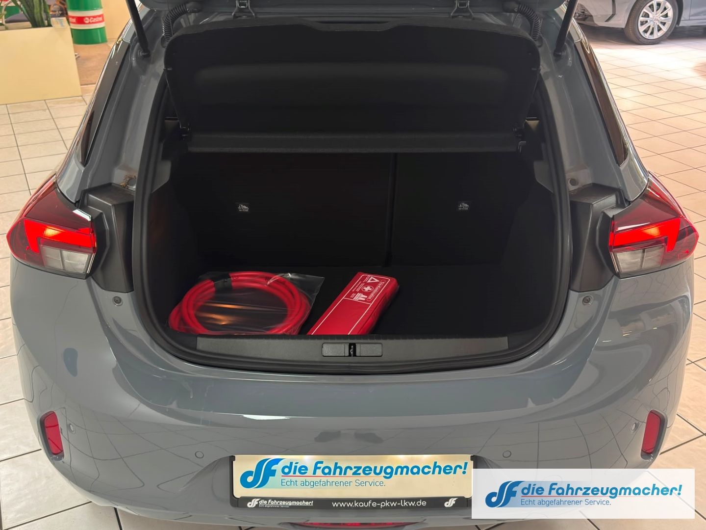 Fahrzeugabbildung Opel Corsa-e F e Edition Digitales Cockpit LED Apple