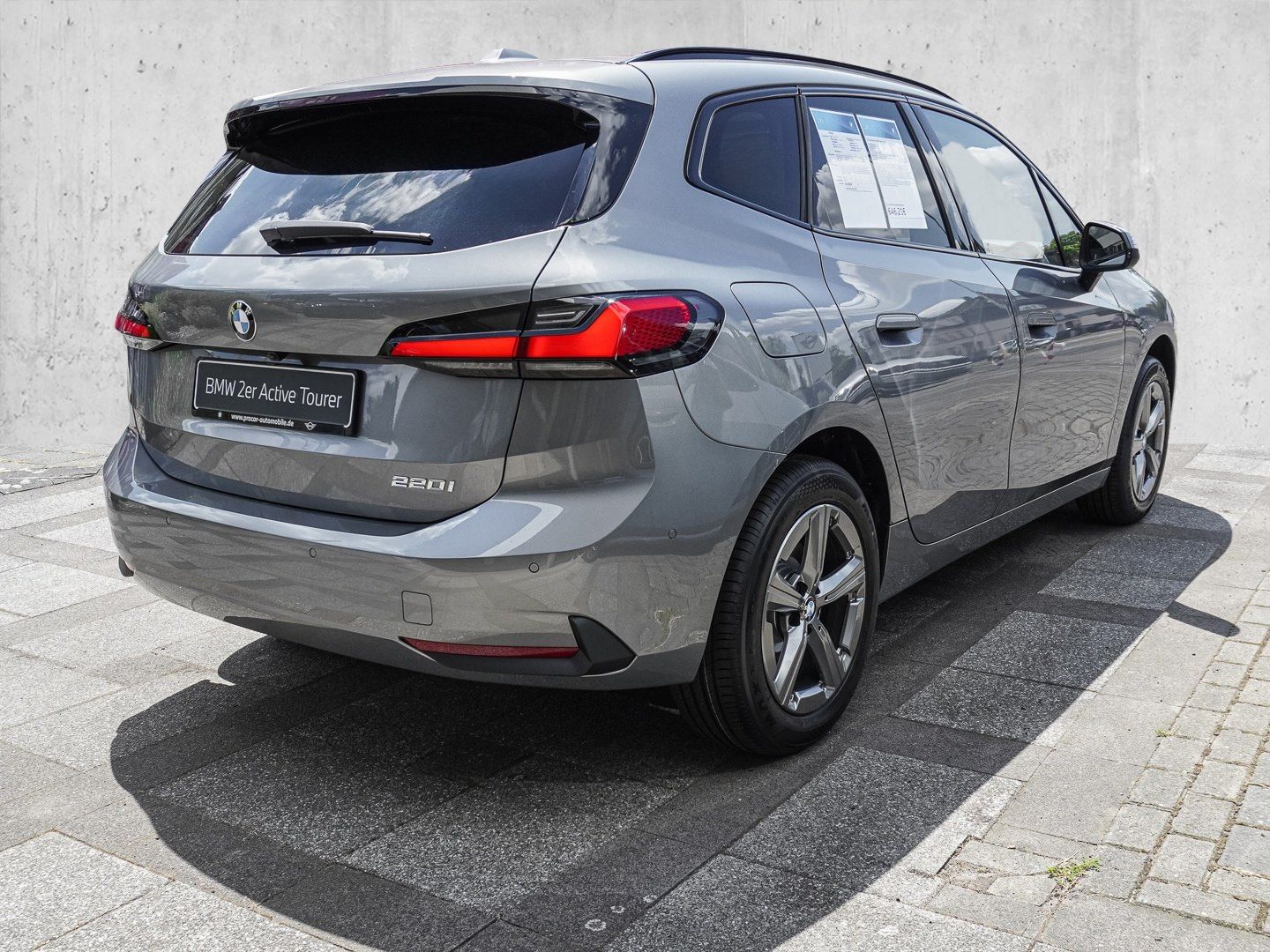BMW 220 Active Tourer - Bild 2