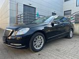 Mercedes-Benz E 220 CDI BLUE EFF. ELEGANCE AUT/NAV/PDC - Mercedes-Benz E 220: Cdi Elegance