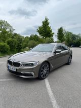BMW 540ixDrive Luxury Line Individual Vollausstatung