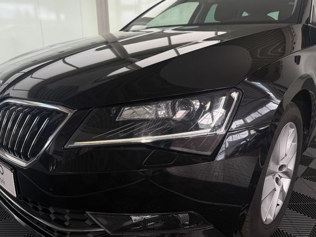 Skoda Superb COMBI 2.0 TDI DSG XENON NAVI ACC AHK