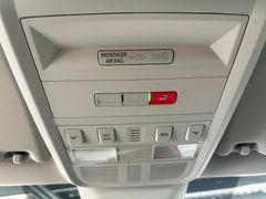 Fahrzeugabbildung Volkswagen T6.1 Multivan Gen. Six 150 PS DSG - VOLL*elek.Tü