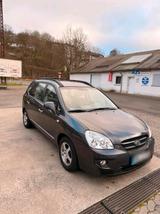 Kia Carens auch Tausch gegen Automatik - gebrauchte Kia Carens aus dem Jahr 2009