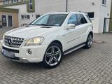 Mercedes-Benz Mercedes ML 300 CDI 4MATIC - Mercedes-Benz ML 300 aus 2011