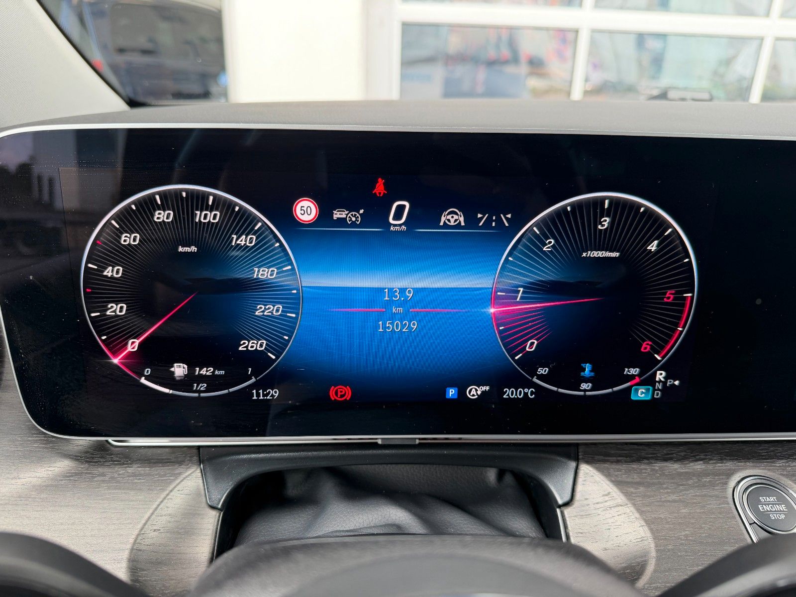 Fahrzeugabbildung Mercedes-Benz V 300 d AVA Extral DISTRONIC Standheiz 360Kamera
