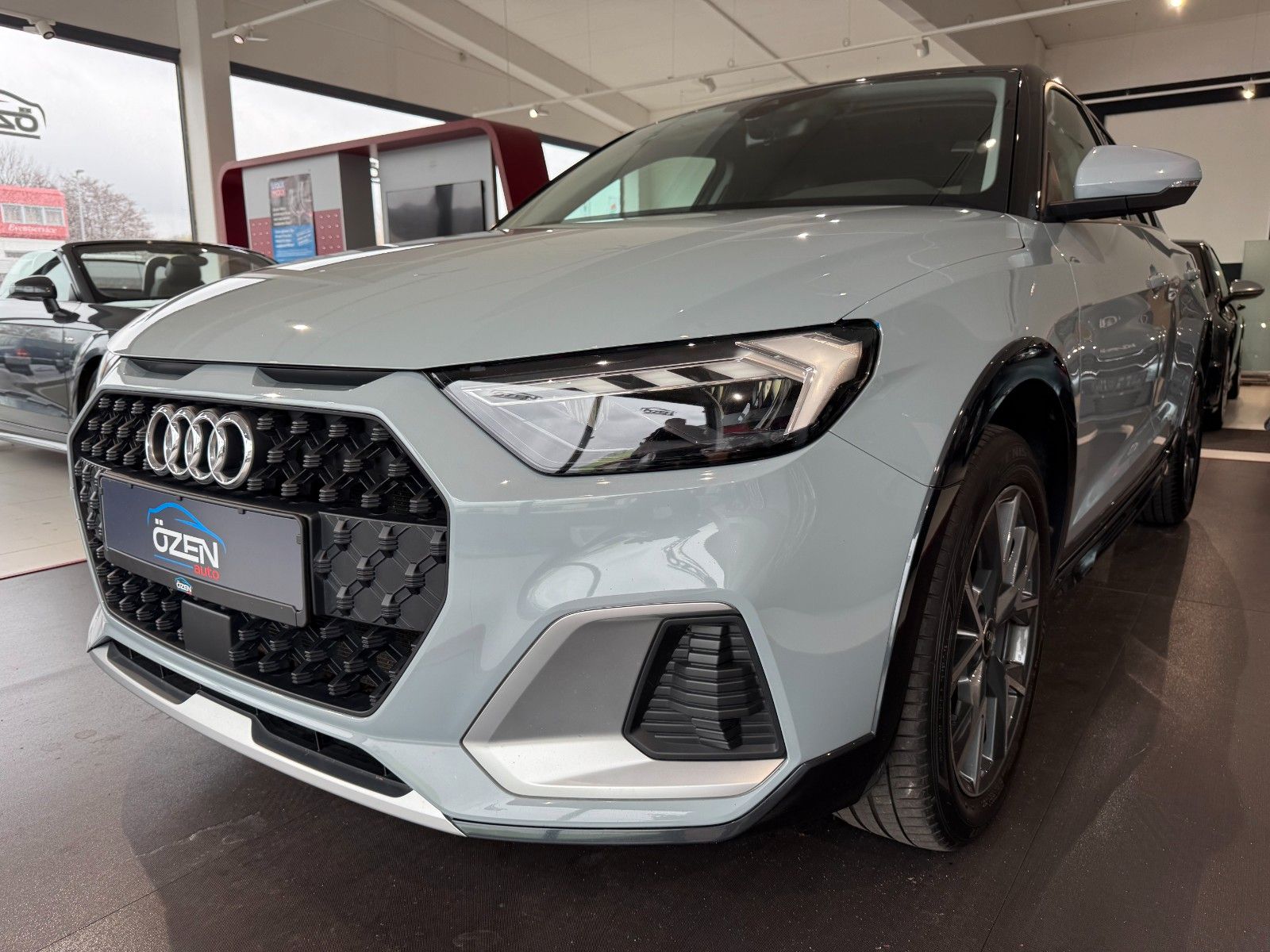 AUDI A1 allstreet 30 TFSI *LED*SPORTSITZE*VIRTUAL*17"
