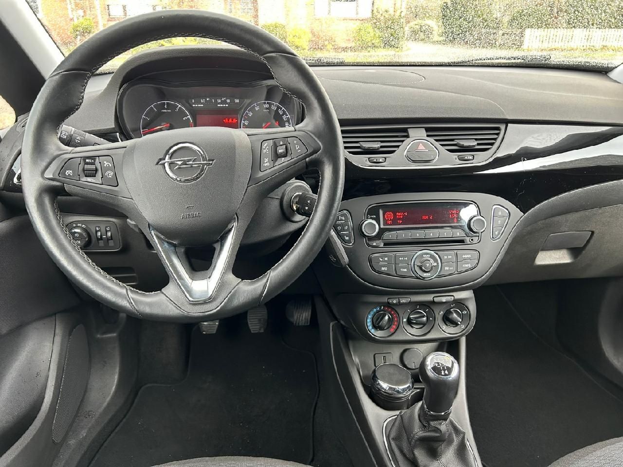 Fahrzeugabbildung Opel Corsa E Active