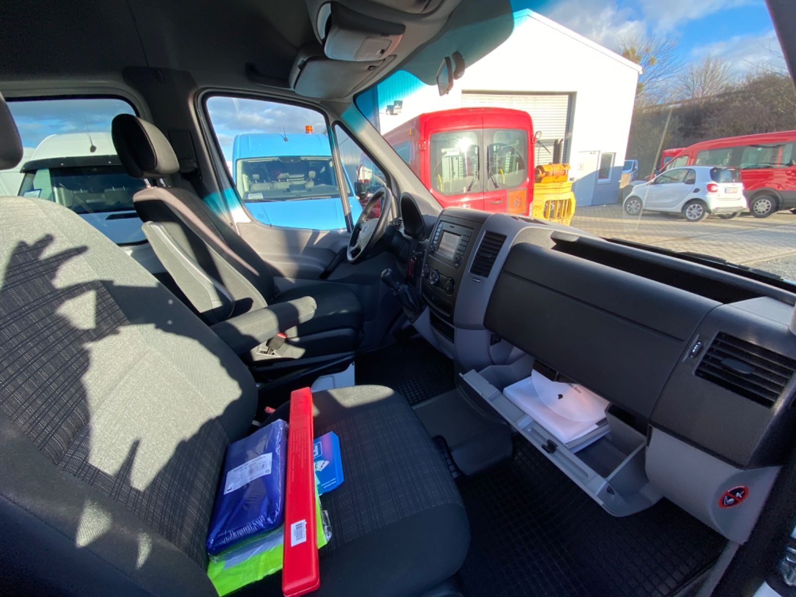 Fahrzeugabbildung Mercedes-Benz Sprinter II Kombi 314 CDI *Behindertengerecht*