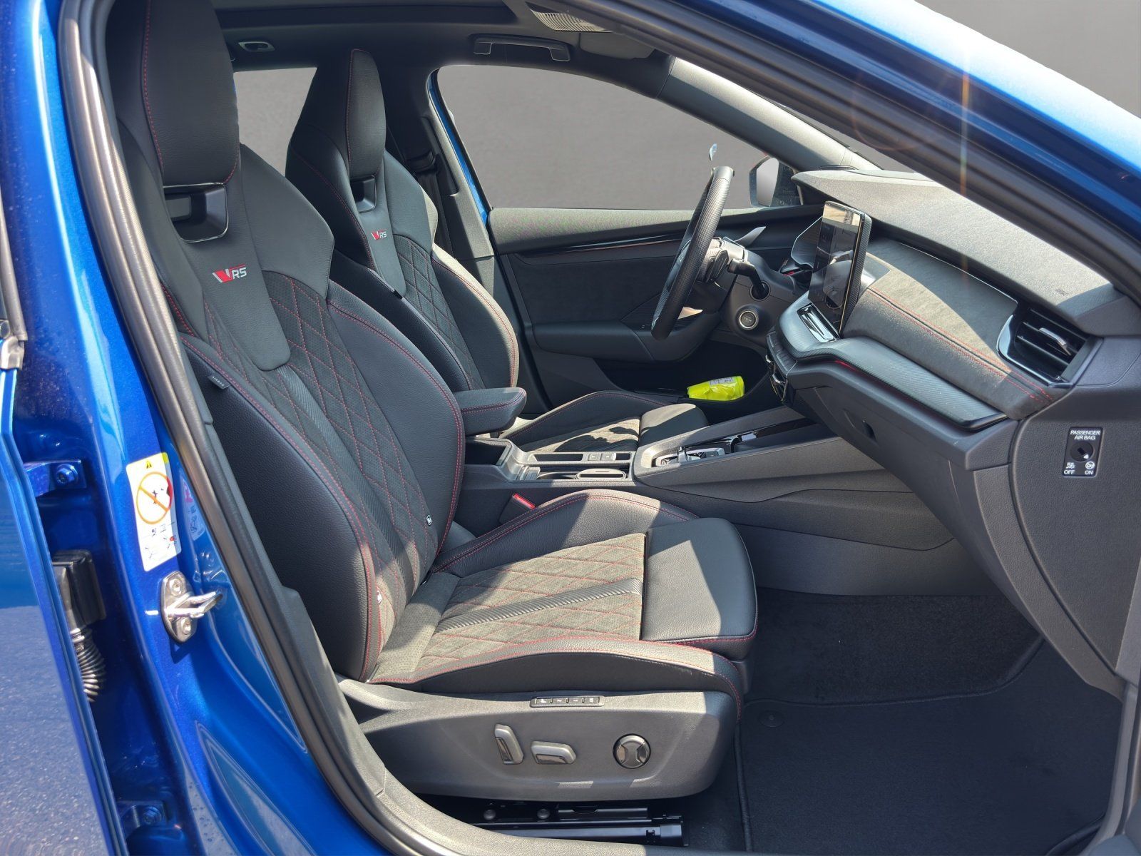 Fahrzeugabbildung SKODA Octavia Combi RS 2,0 TSI 195 kW DSG