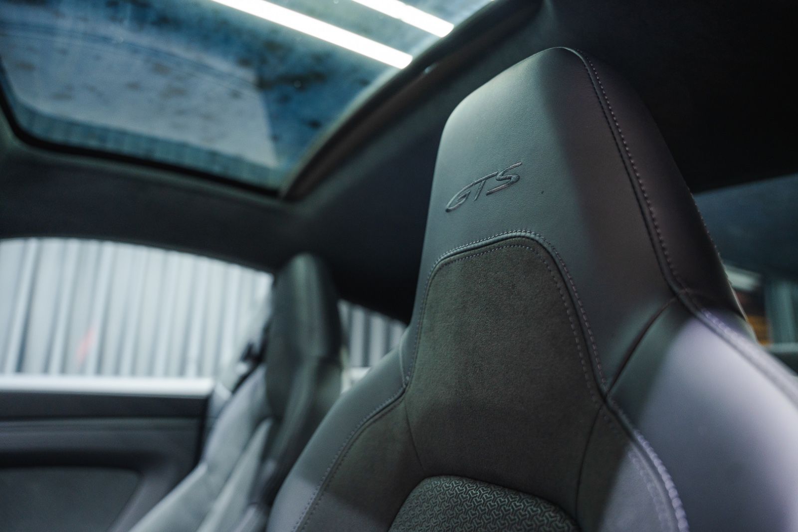 Fahrzeugabbildung Porsche 992 Carrera 4 GTS Coupé LED*Lift*BOSE*Sportsitze