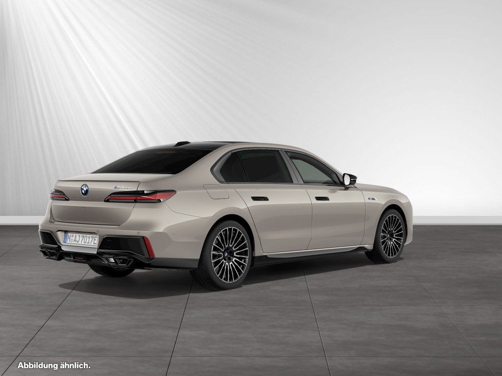 BMW M760e xDrive SkyLounge B&WDiamond DAProf. 21 LMR foto 2