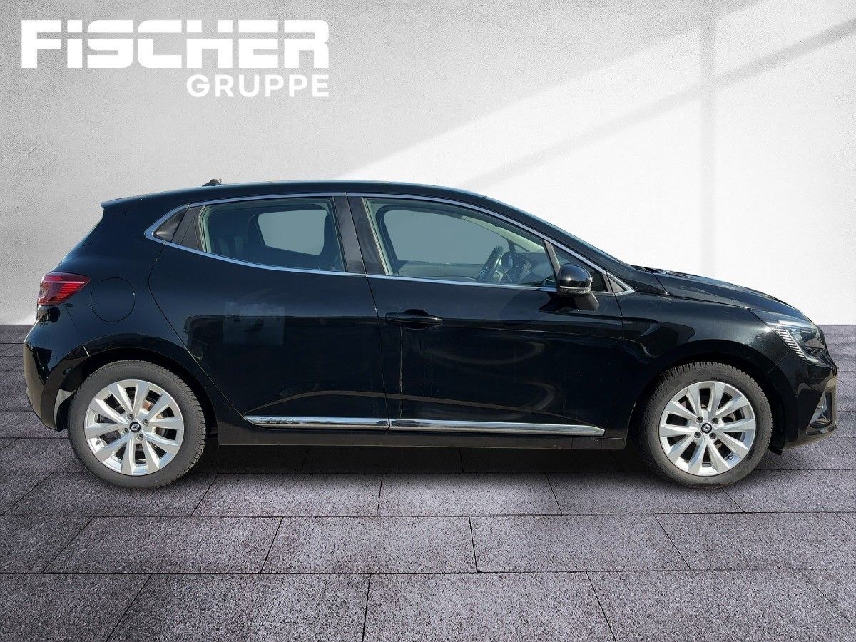 Fahrzeugabbildung Renault Clio INTENS E-TECH 140 Navi SHZ Kamera