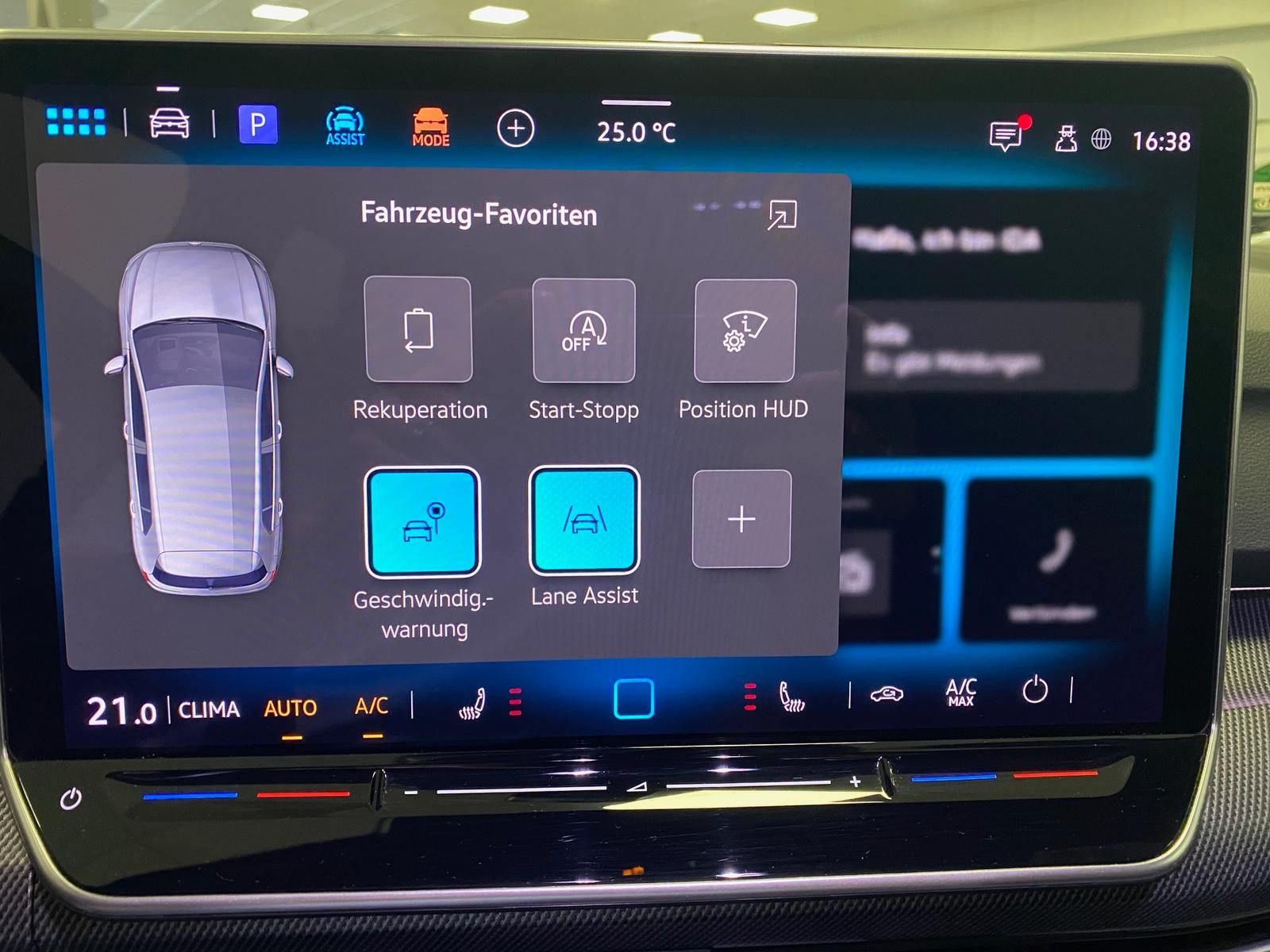 Fahrzeugabbildung Volkswagen Golf 1.5 eTSI R-Line DSG+ACC+360°+HUD+HARMAN KAR