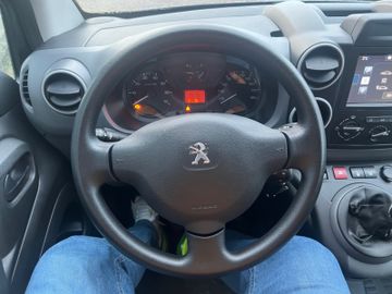 Fahrzeugabbildung Peugeot Partner L2 Premium 1.6 Blue HDI  AHK PDC Klima