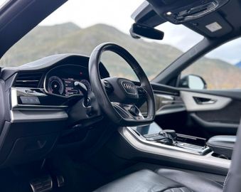 Audi Q8 - 11