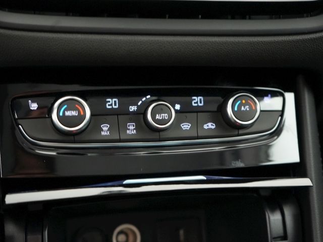 Grandland GS AT+AHK+LED+NAVI+RÜCKFAHRKAMERA+SITZ