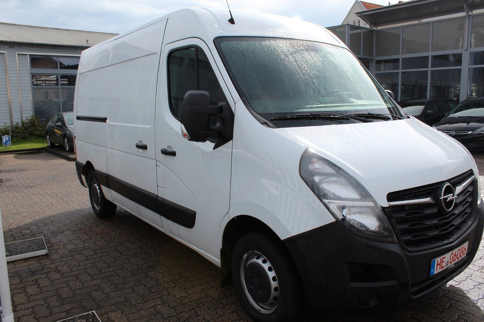 Fahrzeugabbildung Opel Movano B L2H2 3,3t AC/PDC/KAMERA/LED/TEMPOMAT