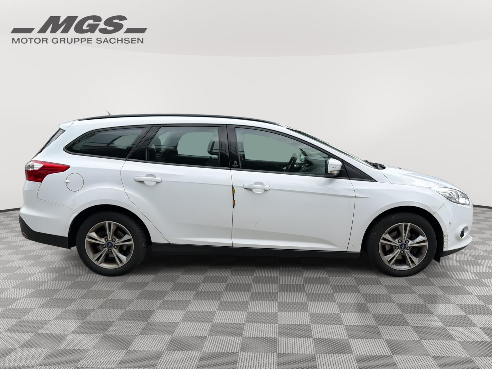 Ford Focus 2013 — photo 7