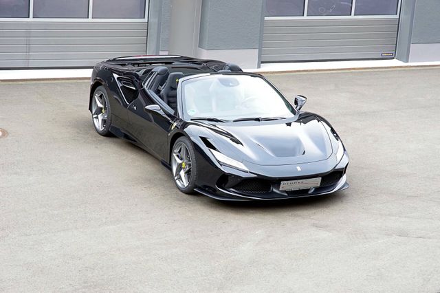Ferrari F8 Spider*Lift,Racing-Seats,Carbon,JBL,Dt. Ausl.