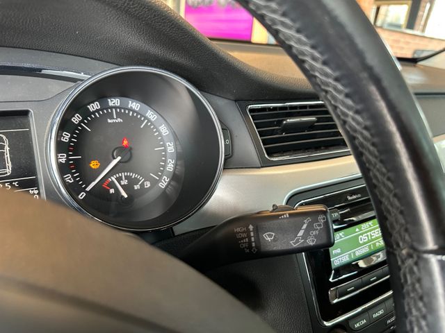 Skoda Superb  Combi Ambition