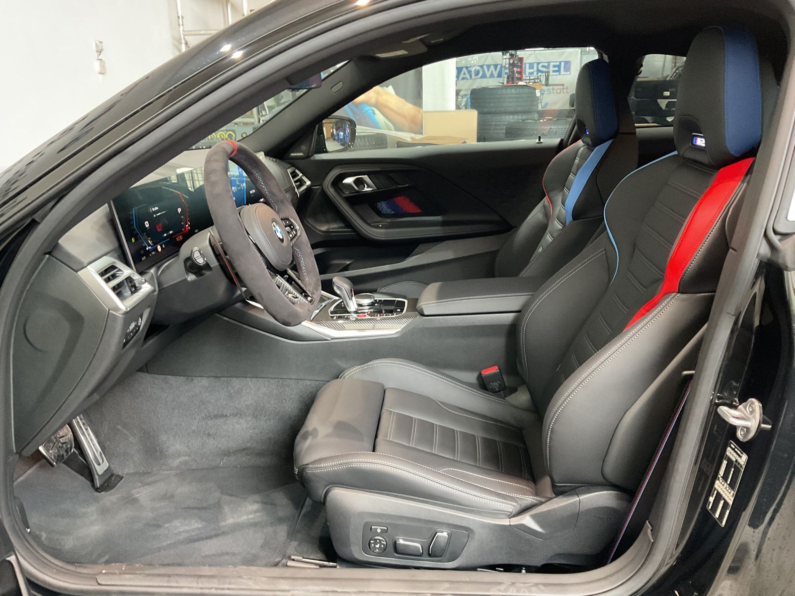 Fahrzeugabbildung BMW M2 Coupé |M Driver's Pack. |Harman Kardon |Alcan