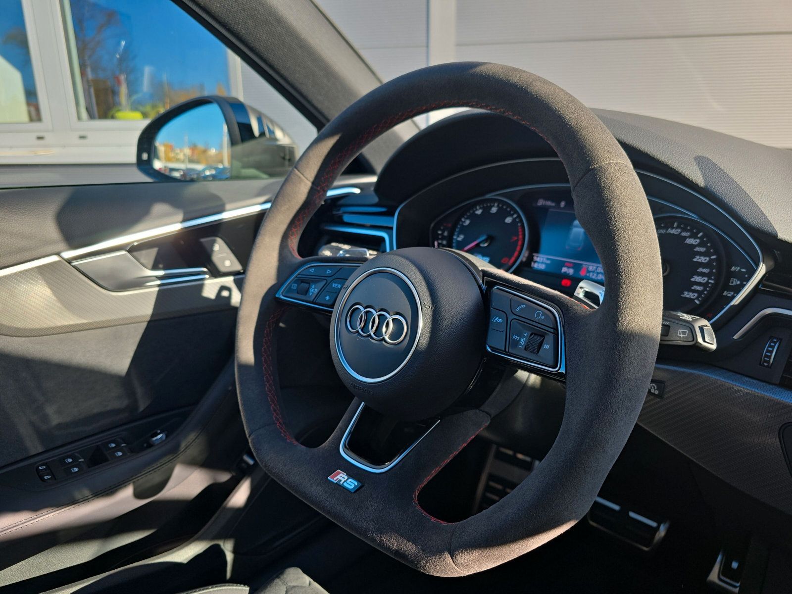 Fahrzeugabbildung Audi RS4 Avant competition plus SCHALENSITZE RS-AGA 2