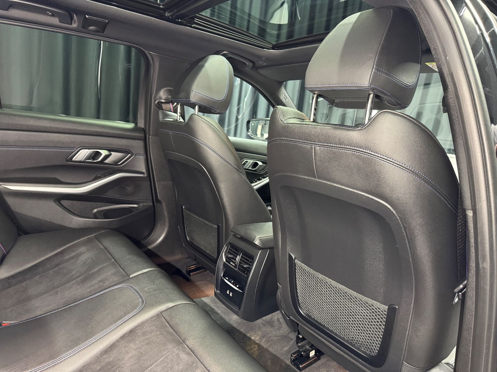 Fahrzeugabbildung BMW 320d M SPORT PRO Touring |PANO|HEAD-UP|AHK