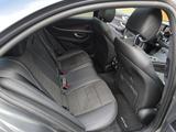 Mercedes-Benz E 400 d 4MATIC Autom. - - Mercedes-Benz E 400 mit Diesel-Antrieb: Grau, Limousine