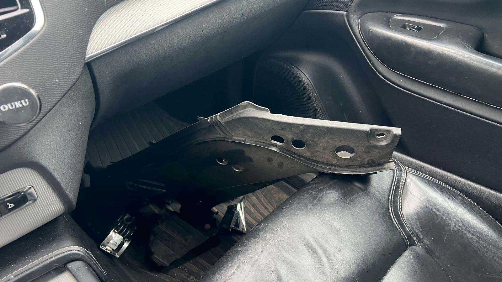 Fahrzeugabbildung Volvo XC90 Inscription AWD Frontschaden