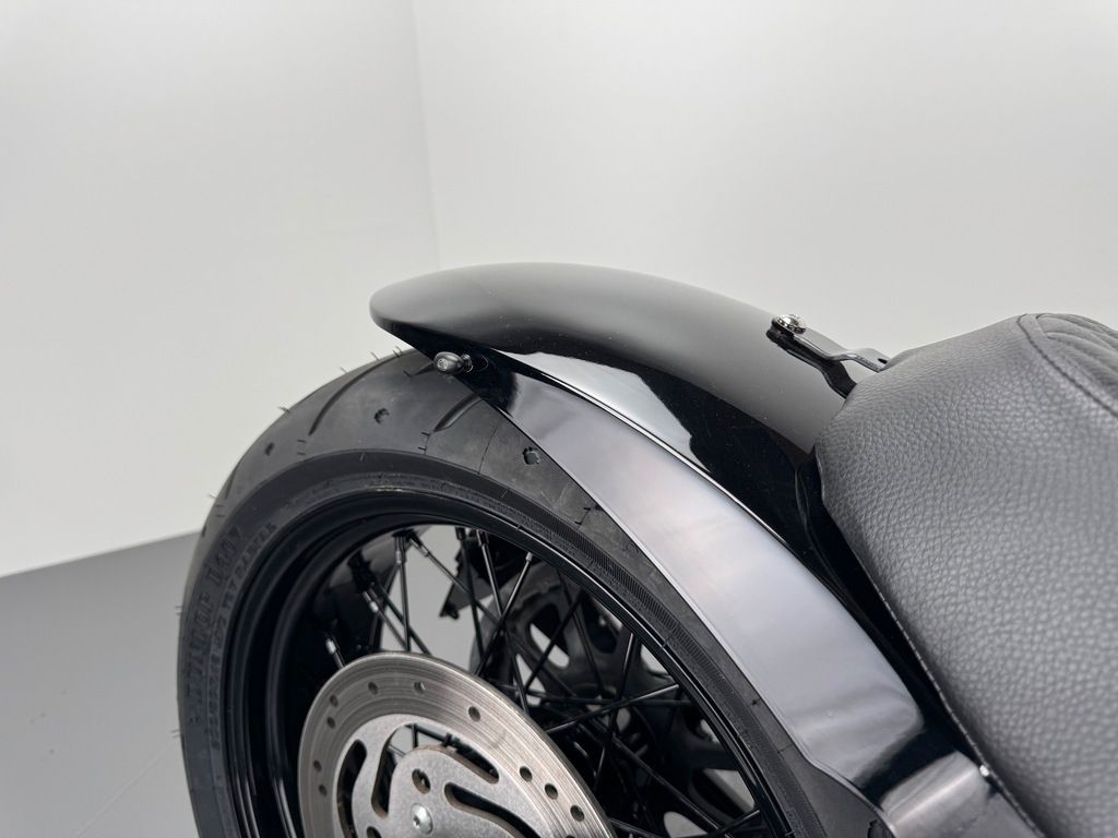 Fahrzeugabbildung Harley-Davidson SOFTAIL HERITAGE *CUSTOM "Milwaukee-Sunshine"