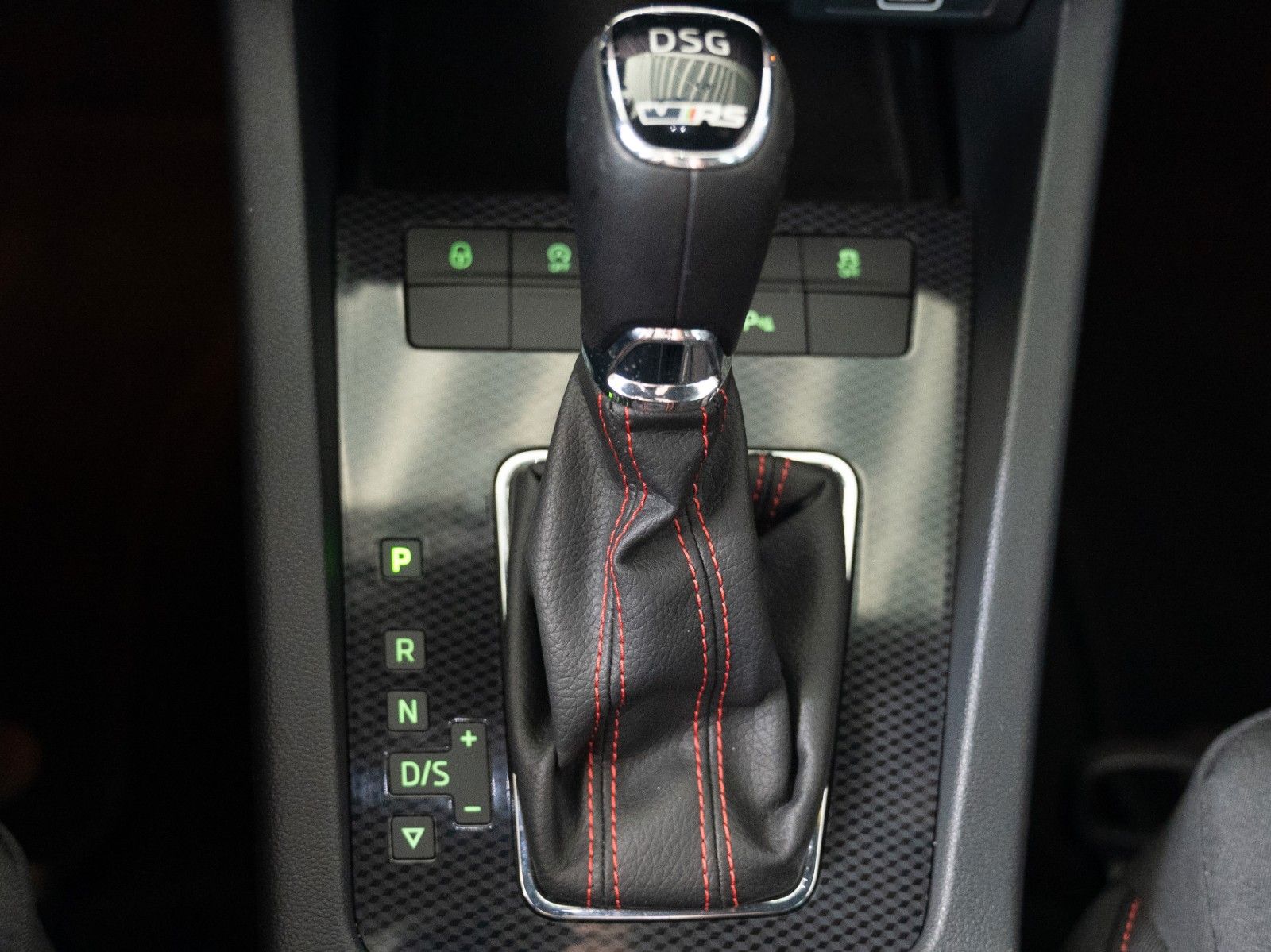 Fahrzeugabbildung SKODA Octavia Combi RS 4x4 AUTOM./SITZHZG./KAMERA