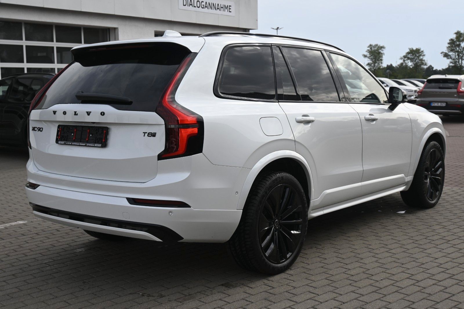 Fahrzeugabbildung Volvo XC90 T8 AWD Ultra Black Edition*LUFT*360*ACC*AHK