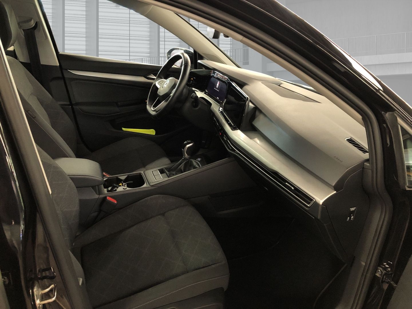 Fahrzeugabbildung Volkswagen Golf Variant Life 2.0 TDI AHK-klappbar Navi Digi