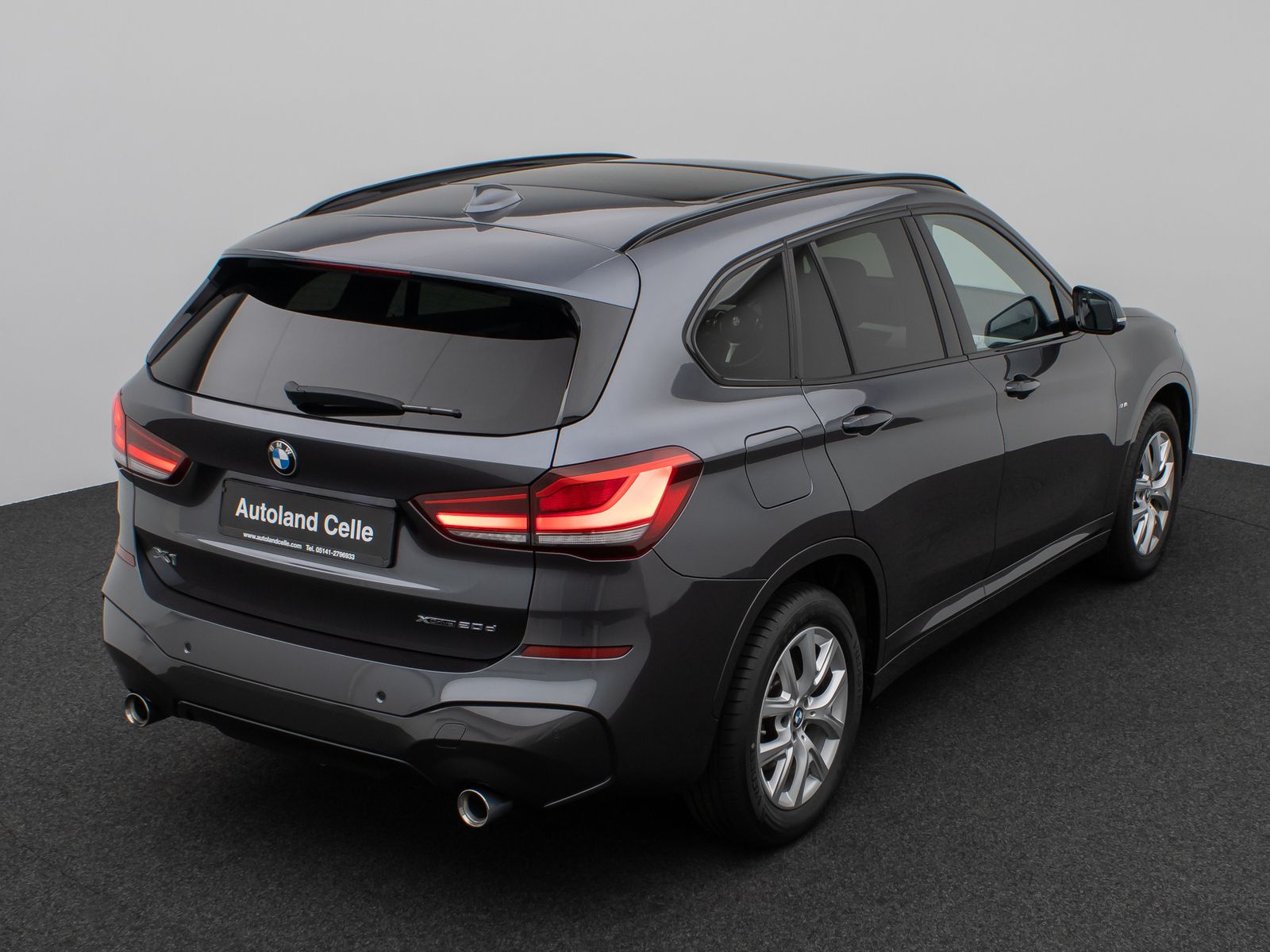 Fahrzeugabbildung BMW X1 xD20d M Sport ACC HUD DAB Panorama HiFi Leder